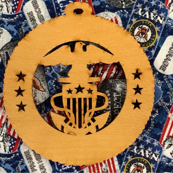 U.S. Navy Captain Wooden  Ornament. - Picture 6 of 7